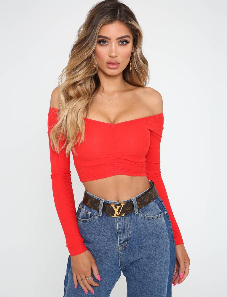 Long Sleeve Ruched Crop Top - Black Ice Styles